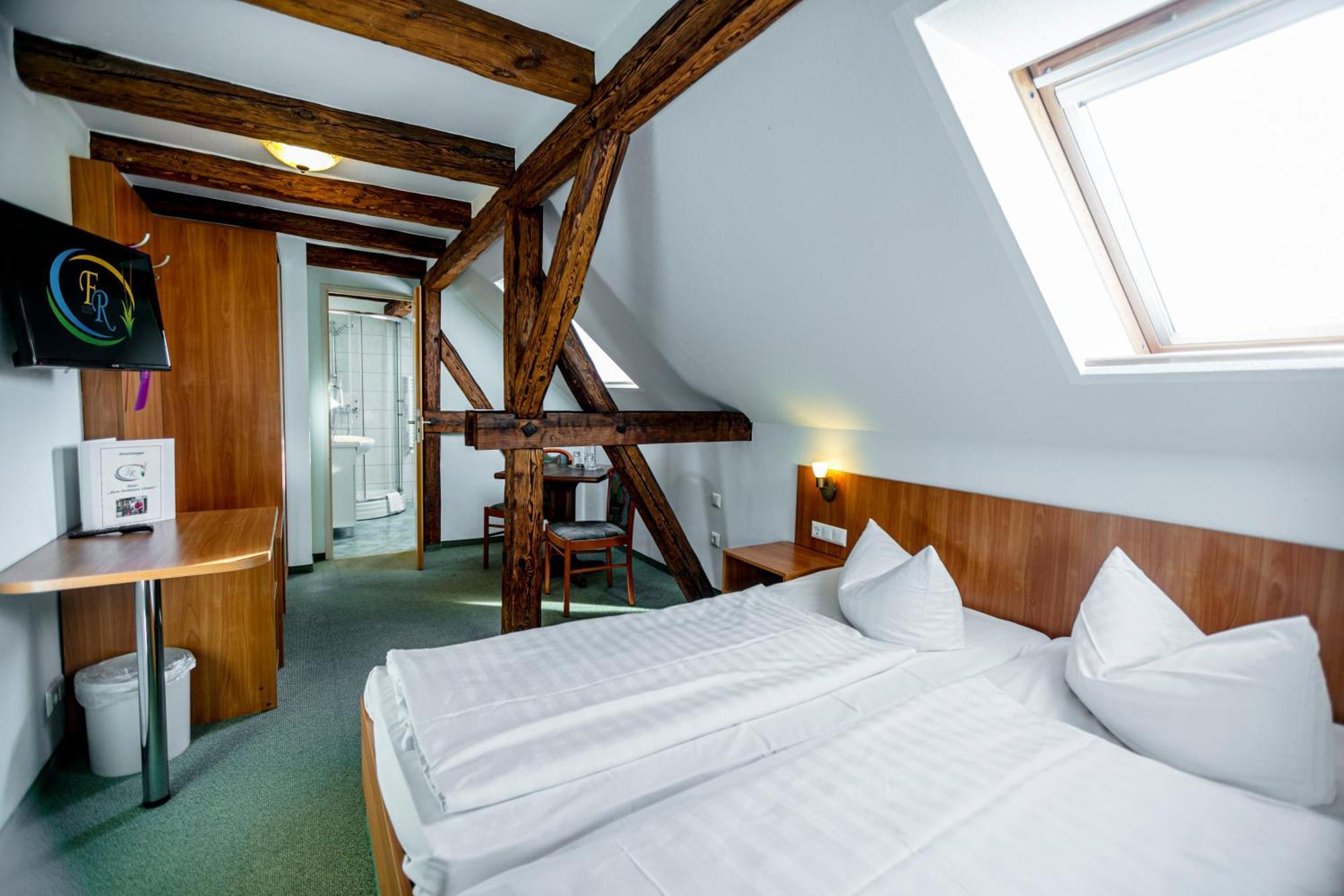 Hotel Zum Goldenen Loewen Peitz Exterior photo