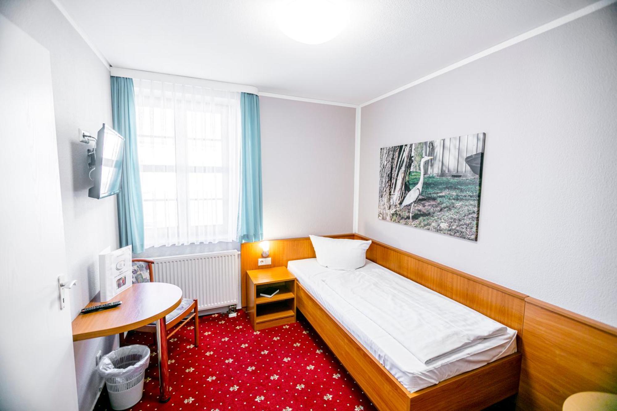 Hotel Zum Goldenen Loewen Peitz Exterior photo